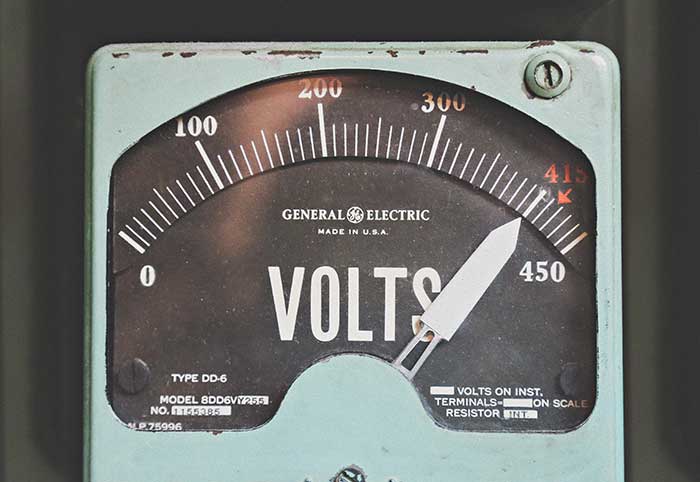 Voltmeter for saving energy by Jose Mier in Sun Valley, CA